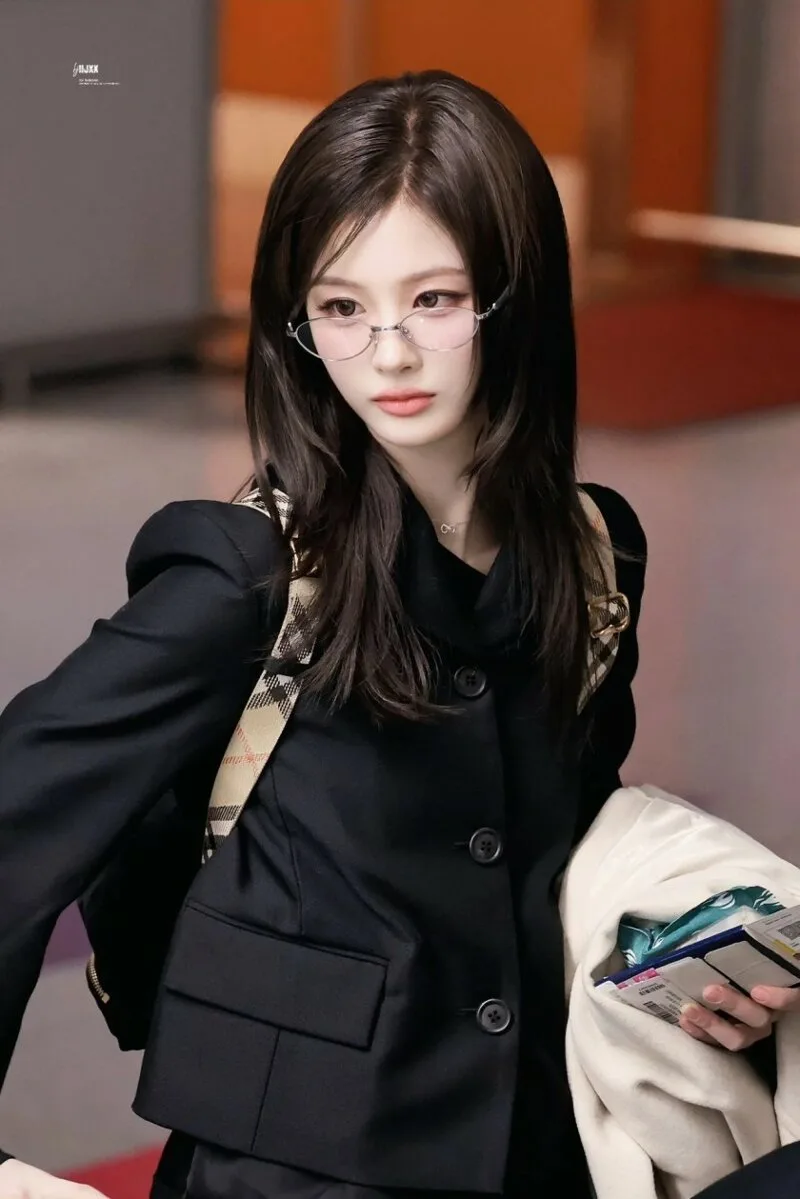 i1367328388_iHLBKZDU3d.webp