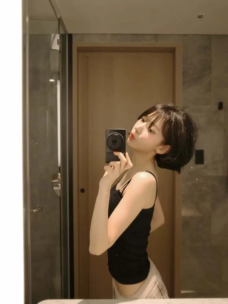 i1929471064_pTpsEEmiwt.webp