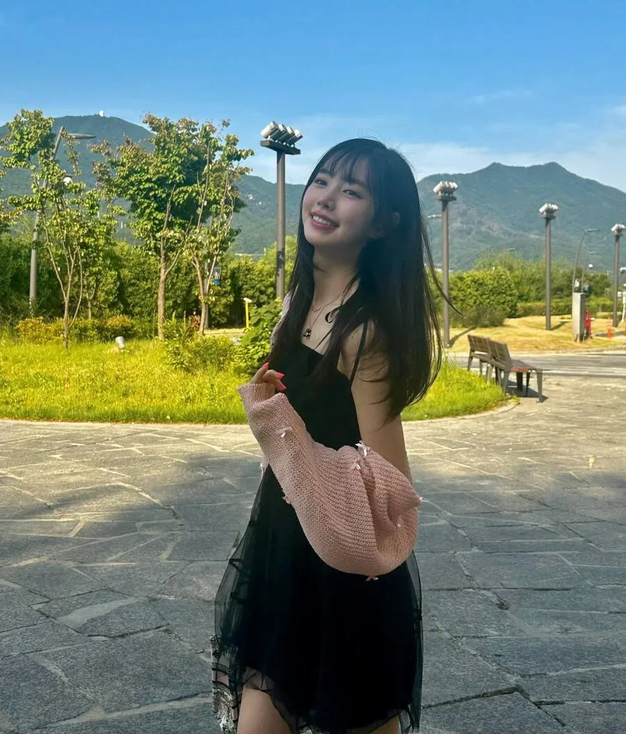 17607125270723_O6Ywy0EDqi.webp